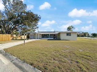 122 Algiers Dr, Venice, FL 34293