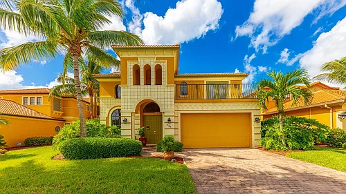 9166 River Otter Dr Photo 1