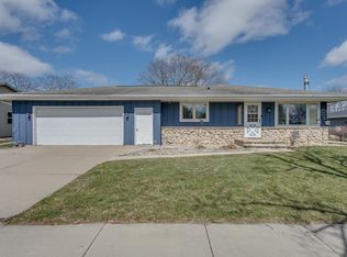 2810 E Lourdes Dr, Appleton, WI 54915