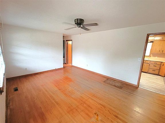3rd image of 5344 NW 45th St