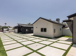 10443 Independence Ave #B, Chatsworth, CA 91311