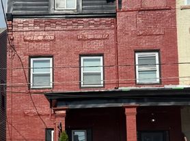 333 Meyran Ave, Pittsburgh, PA