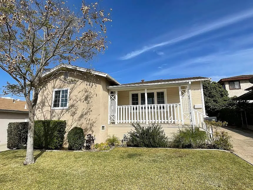 2112 Orange Grove Ave