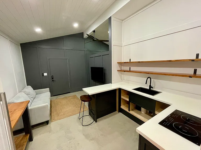 232 N Makaleha Pl — Photo 3
