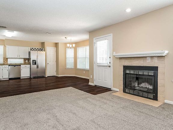 4th image of 514 Mercer St