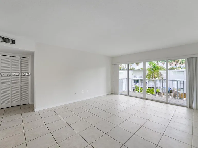 7737 SW 88th St #C312 — Photo 9