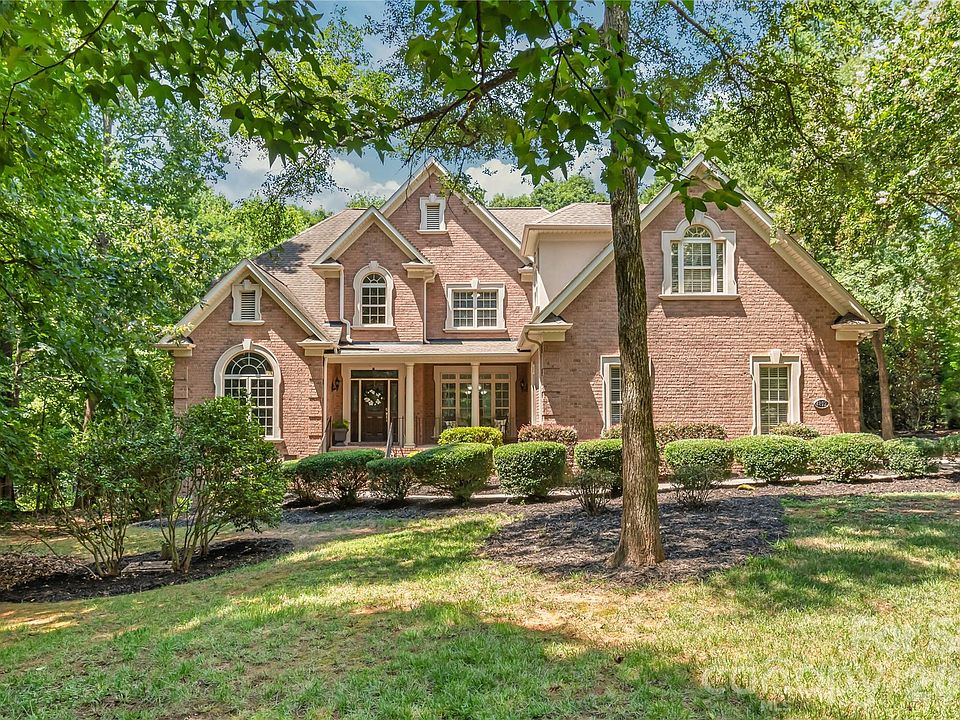 1st image of 4812 Pimlico Ln