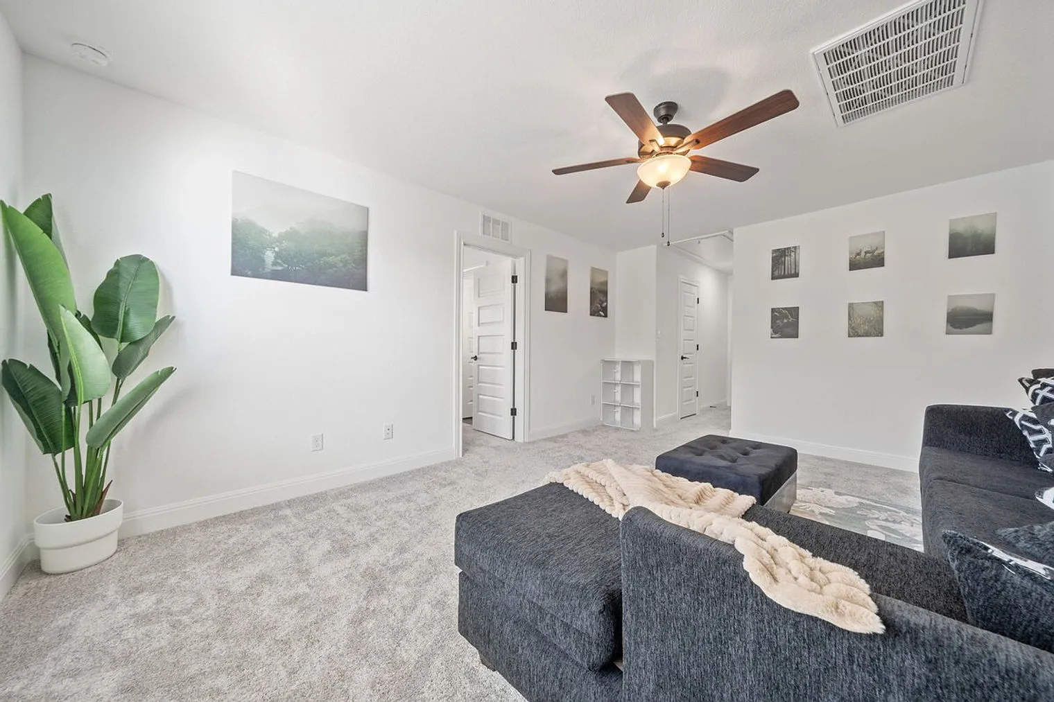 6 bed, 4.0 bath, $5,790 — Photo 4