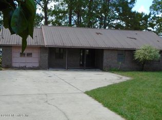 131 Twin Lake Grove Dr, Interlachen, FL 32148
