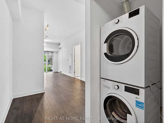 4th image of 3 Gloucester St #512