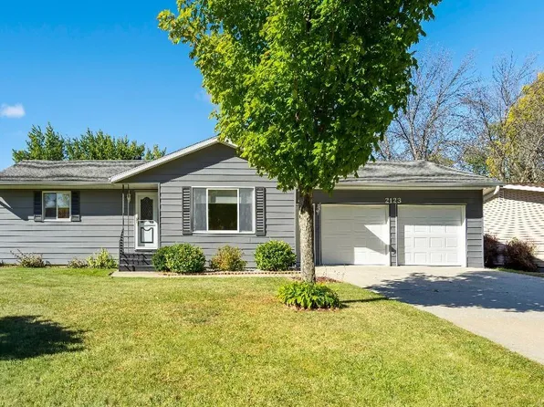 2123 3rd St, Gilbertville, IA 50634