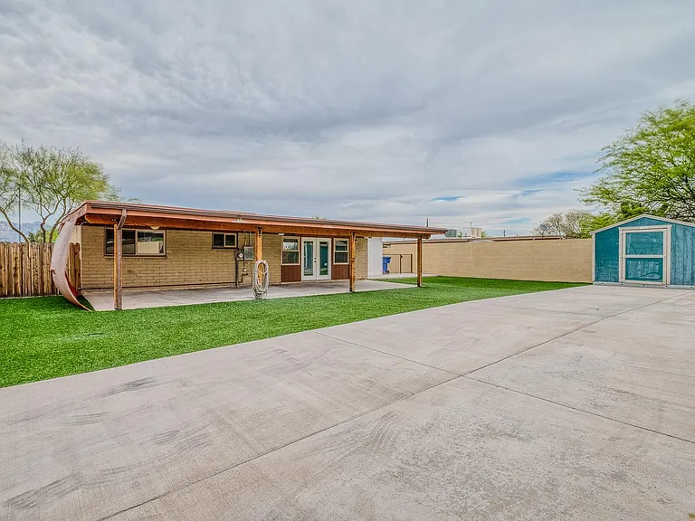 7000 E Brooks Dr — Photo 18