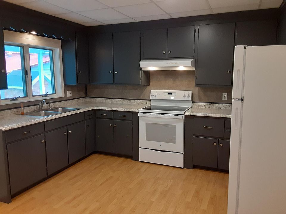 2nd image of 7 Main St Floor 1