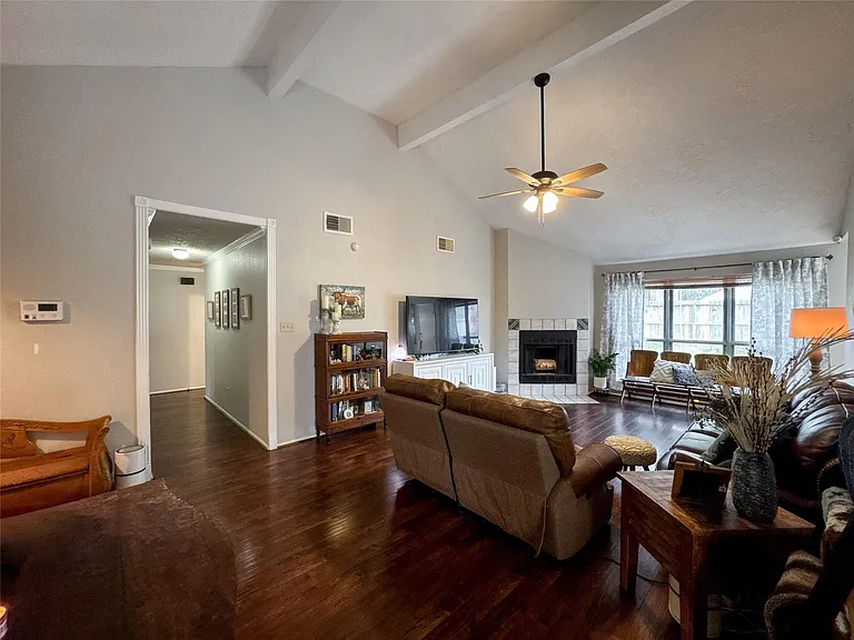 2909 Laurelridge Dr — Photo 9