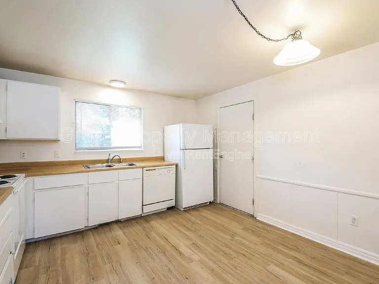 2874 E 118th Ct — Photo 25