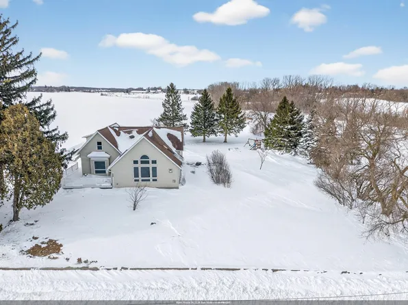 422 Court St, Chilton, WI 53014