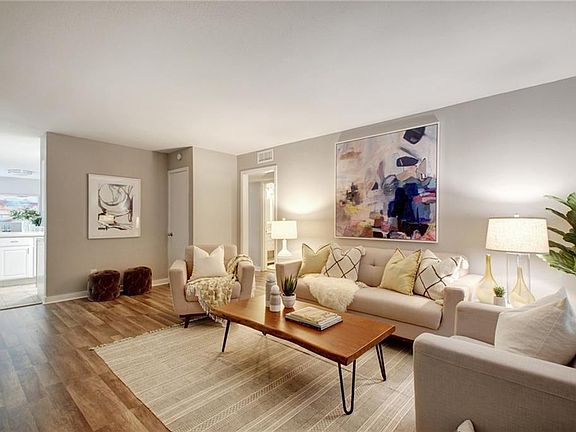 2nd image of 2303 E Side Dr APT 102