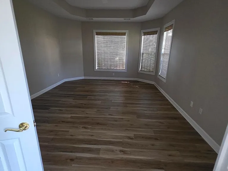 165 Oak Forest Rd — Photo 26