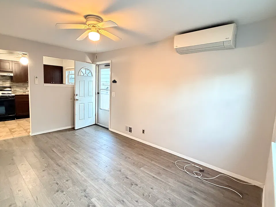 170 Martin Ave #1L