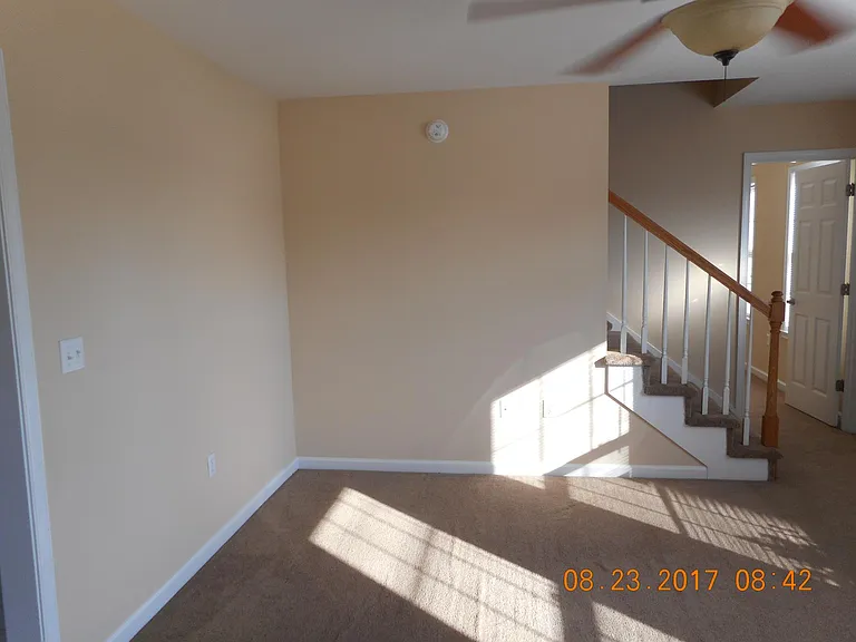 512 Leesburg Dr — Photo 12