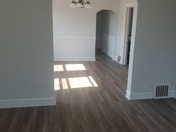 3rd image of 4836 N McVicker Ave #2