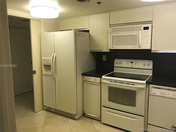 3rd image of 2025 Brickell Ave APT 1205