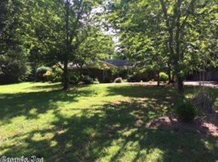 102 Presley Dr, Conway, AR 72032