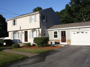 4 Steere Rd, Smithfield, RI 02828
