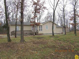 15632 Crest Ave, Cole Camp, MO 65325