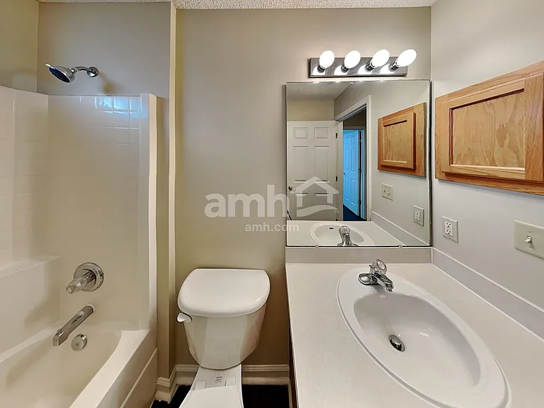 2708 Secret Harbor Dr — Photo 15