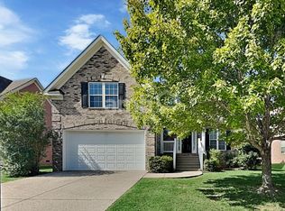 3014 Honeysuckle Dr, Spring Hill, TN 37174