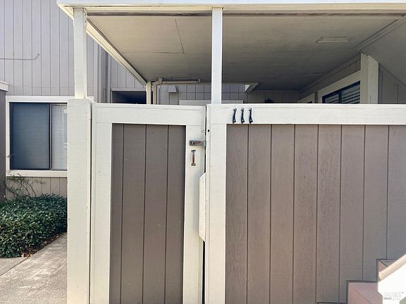 2nd image of 2890 Redwood Parkway #111