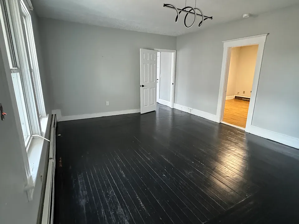 198 4th Ave #2