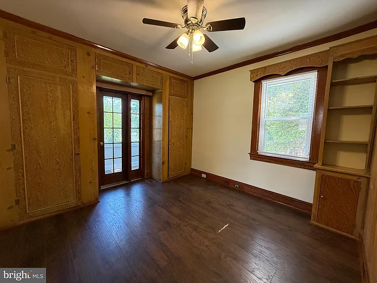 4007 Bateman Ave — Photo 7