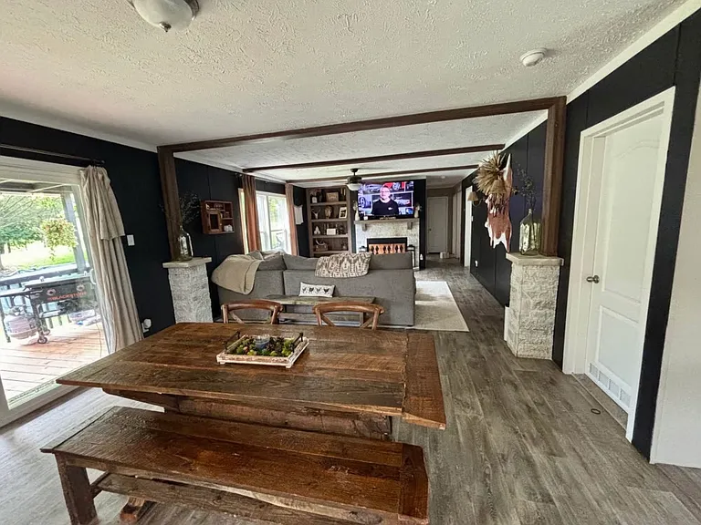 124 Kathy Ln — Photo 9