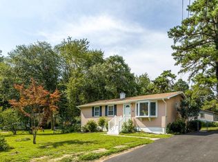 901 Poe Ave, Clayton, NJ 08312