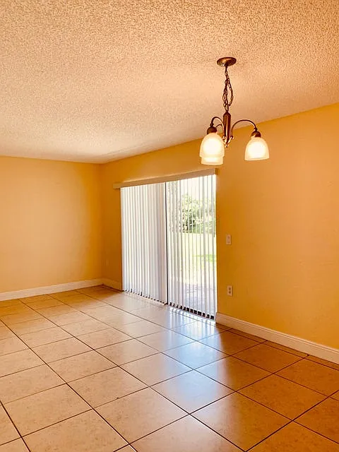 2 bed, 2.0 bath, 1200 sqft, $1,800 — Photo 4