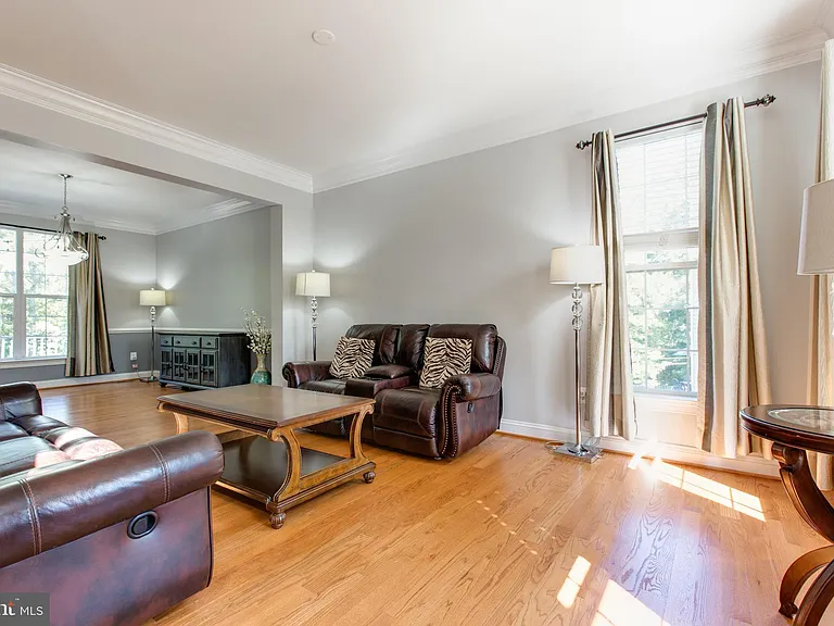 2191 Oak Forest Dr — Photo 10