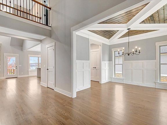 4th image of 6269 Stoney River Dr #75