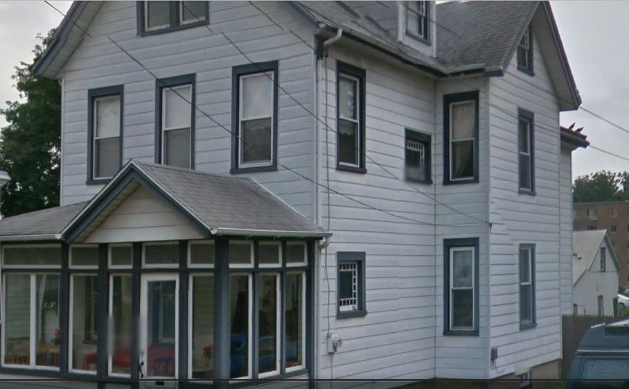 2nd image of 704 Byberry Rd