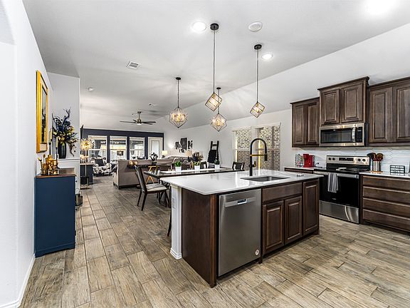 3rd image of 9921 Mescalbean Blvd