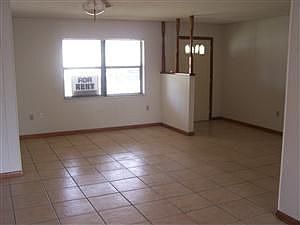 2nd image of 806 Osceola Ave E