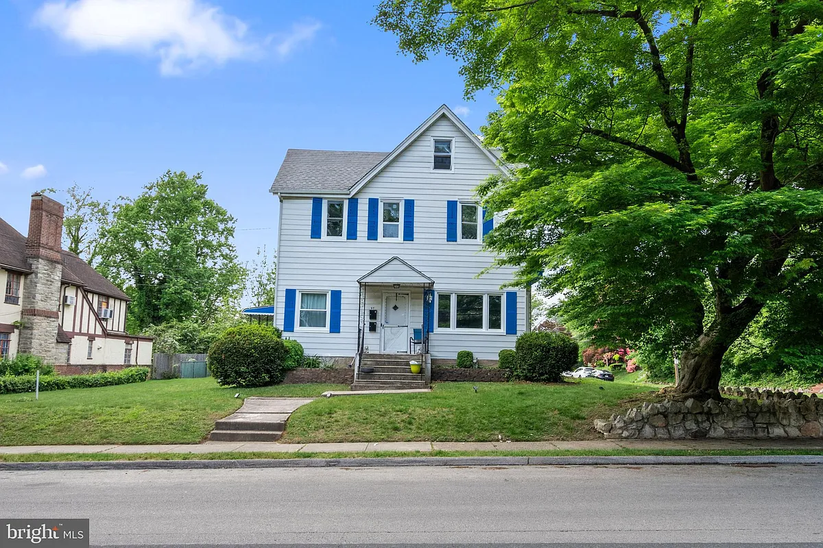 Building Photo - 95 W Greenwood Ave #2