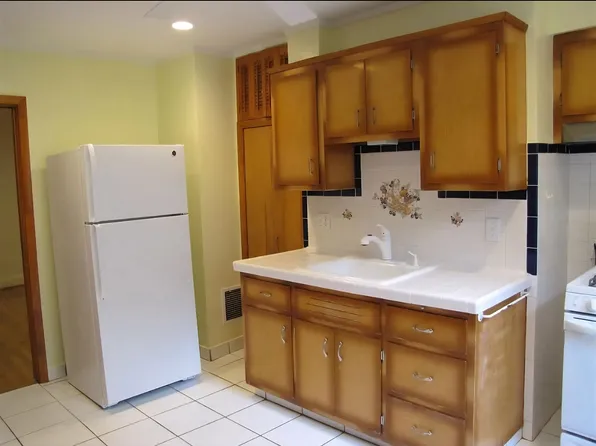 314 Webster Avenue image 7 of 7