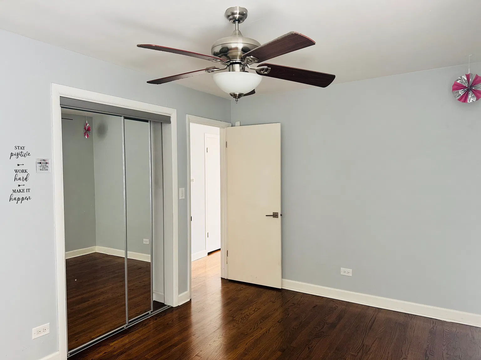 2 bed, 744 sqft, $2,100 — Photo 2