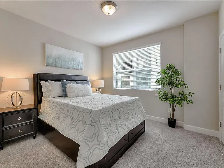 131 Hudson Pl — Photo 7
