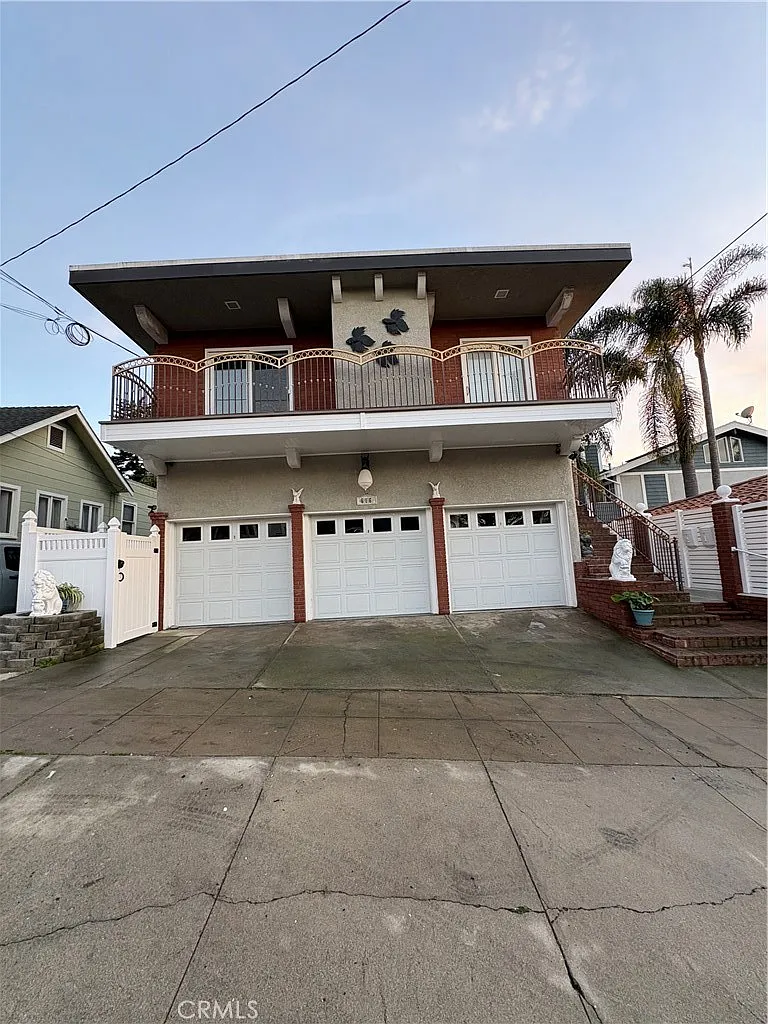 Building Photo - 616 Emerald St #1