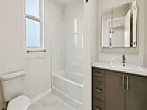 4th image of 540 Oak St #423-103