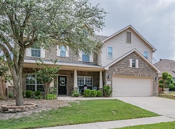 3rd image of 3721 Queenswood Ct