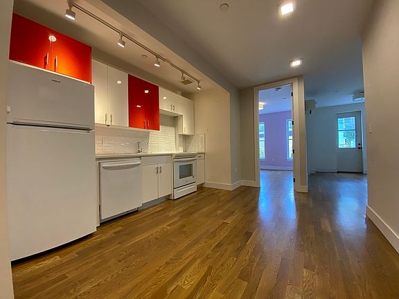 4th image of 1424 Hancock St #1I
